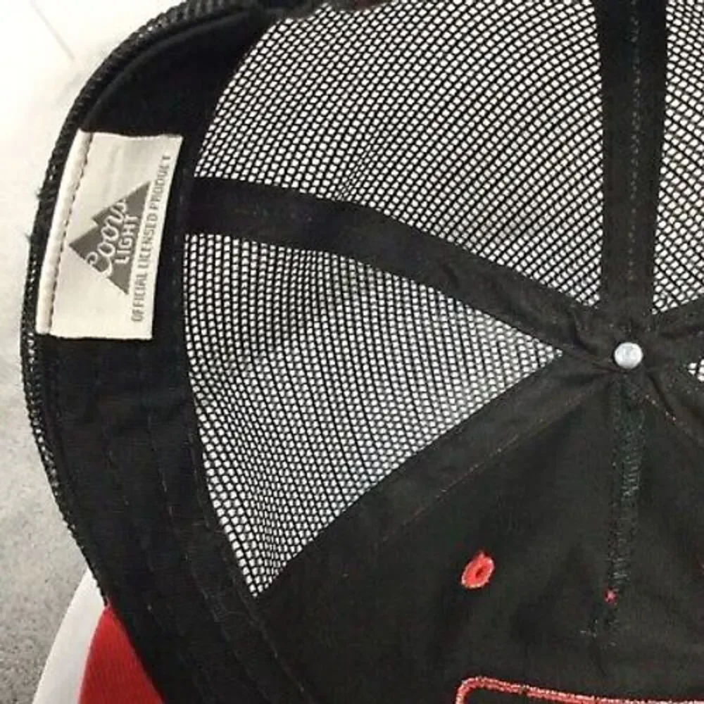 Coors Light Beer Trucker Hat Cap Black Red‎ Strapback Adjustable Mesh Back